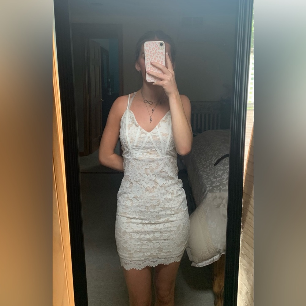 Windsor Lace Bodycon Dress